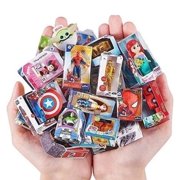 5 Surprise Mini Brands Disney Store Edition, Mystery Pack ( Full case of 24 ) - Picture 3 of 7